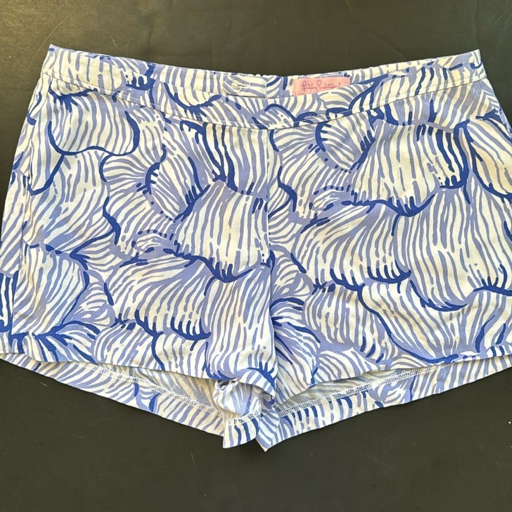 LILLY PULITZER Sonya Rayon Beach‎ Shorts Size 2 Rayon Blue White Preppy Vacation